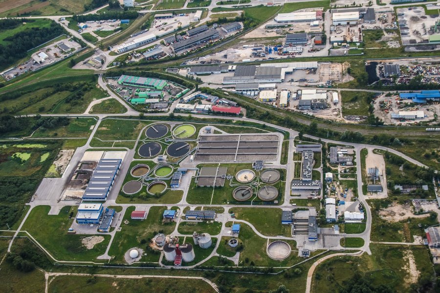 treatment-plant-wastewater-2826987_1920