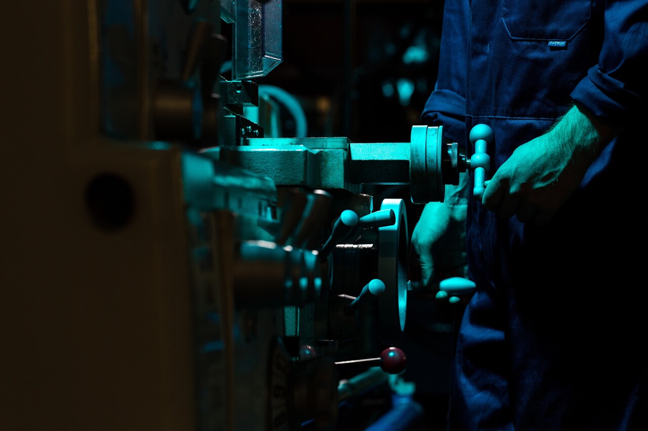 Zum Halbjahr 2025 hatten die Bestellungen im Maschinen- und Anlagenbau noch leicht über dem Vorjahreswert gelegen. Foto: Pixabay